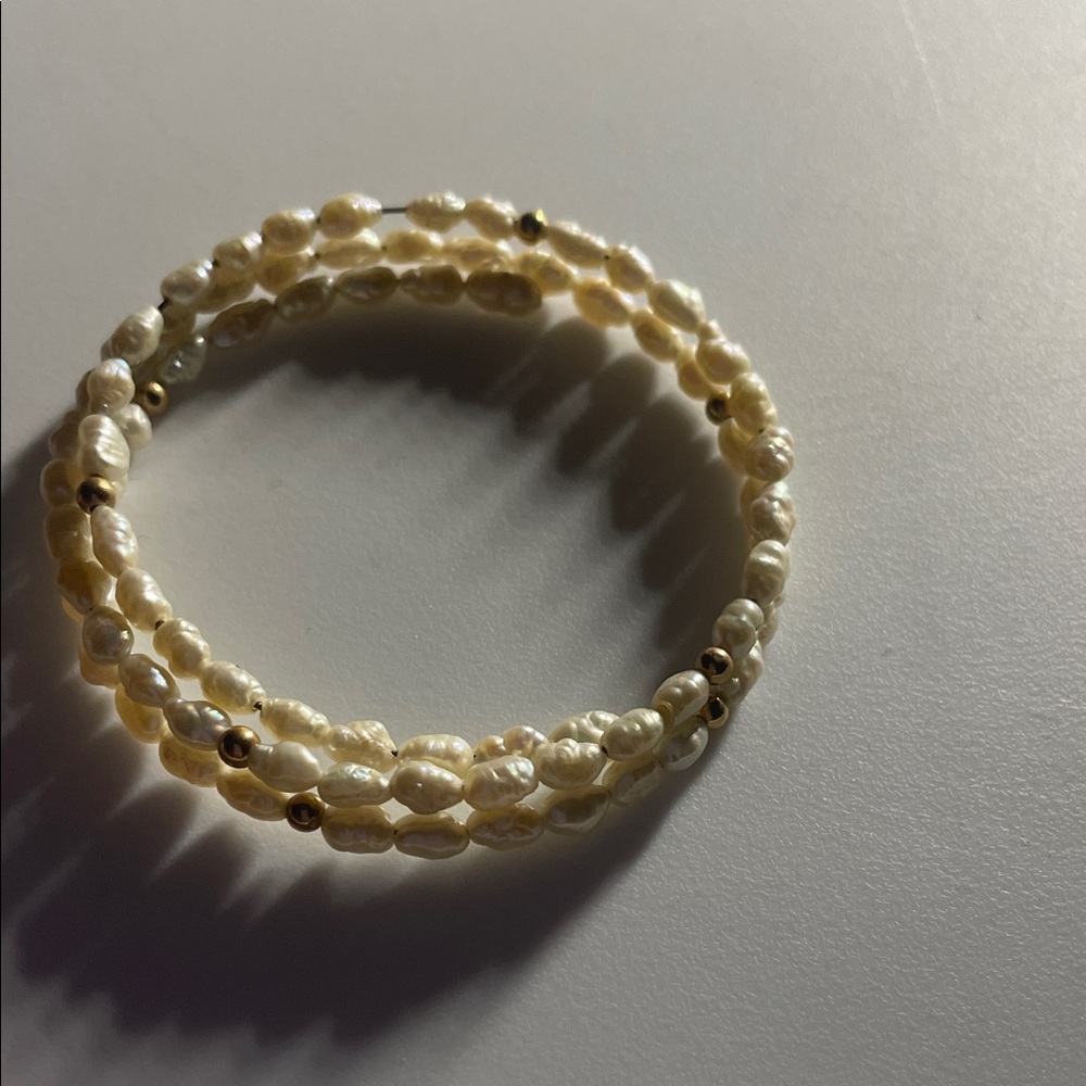 Pearl Bead Coil Bracelet in Ivory